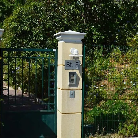 Allee Des Princes * Antibes
